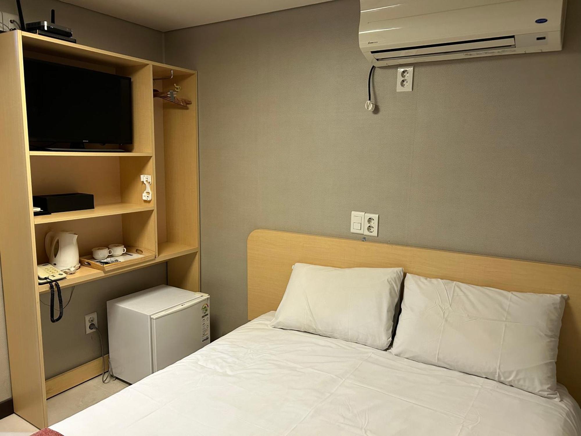 Hotel Myeongdong Seoul Exteriör bild