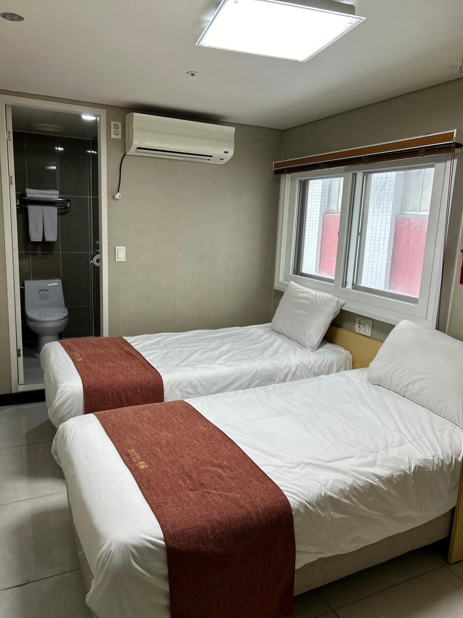 Hotel Myeongdong Seoul Exteriör bild